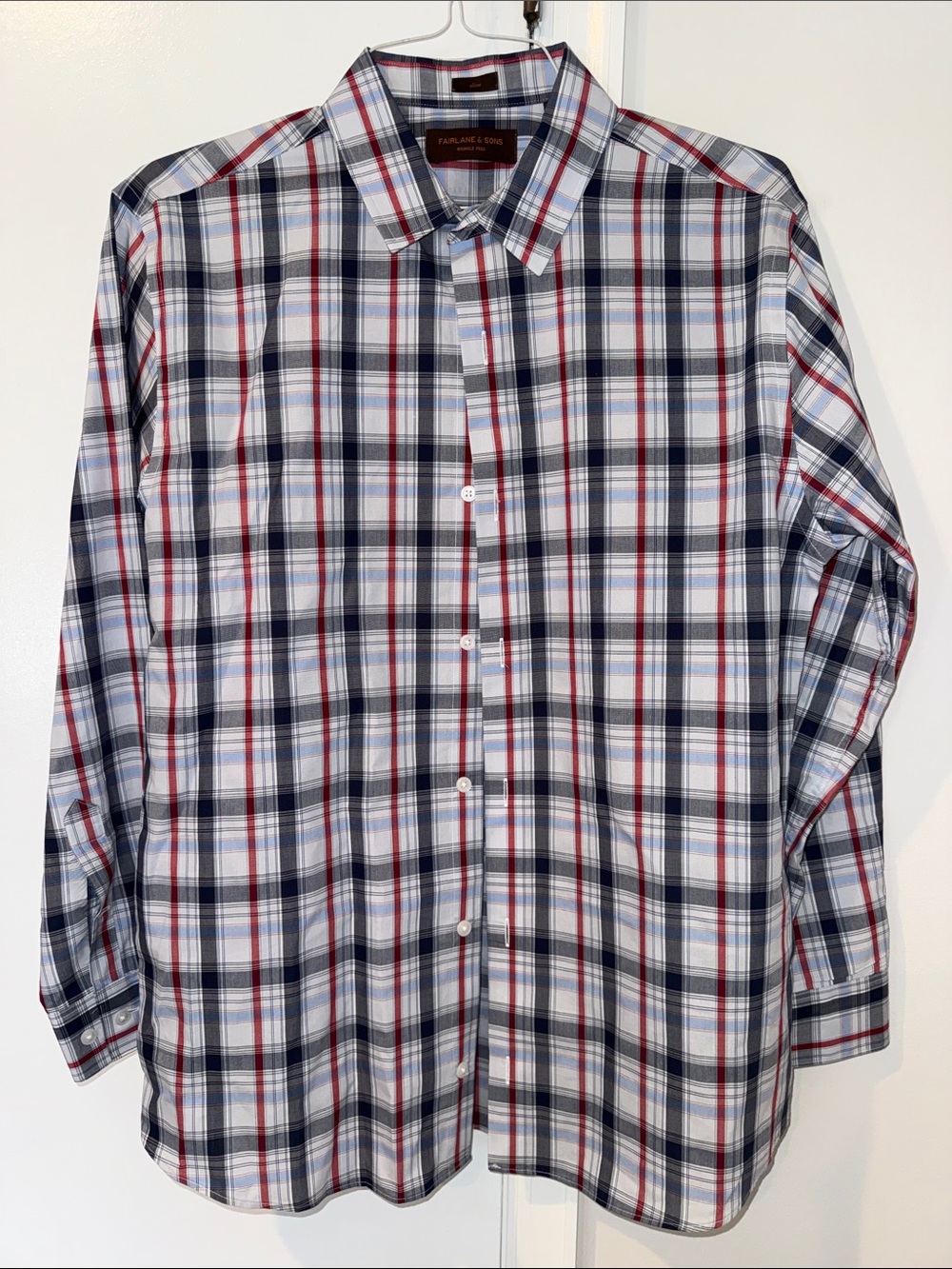 Fairlane & Sons Men's Red Navy Plaid Button-Up Shirt  Slim fit short large